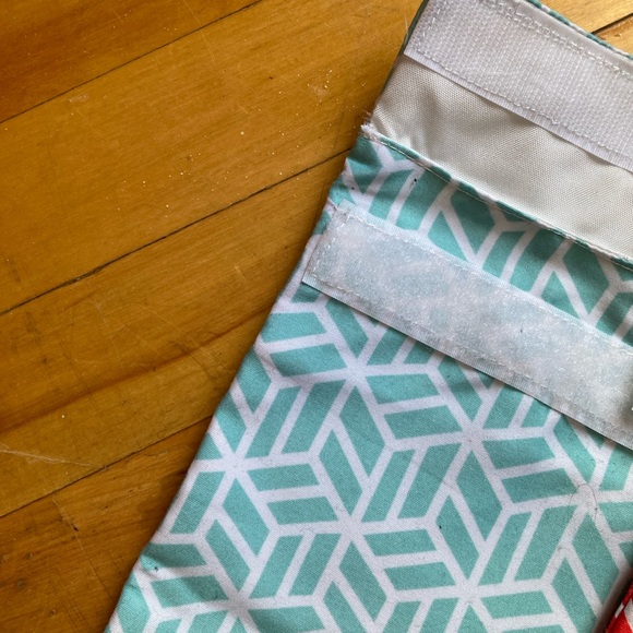 💚 2x Geometric Patterned Reusable Food Savers - Picture 5 of 11